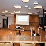 Gæstehus Deutsches Haus Restaurant Gastwirtschaft Biergarten Am Radweg 3*