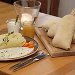 Deutsches Haus Restaurant Gastwirtschaft Biergarten Am Radweg ברמוטשיין