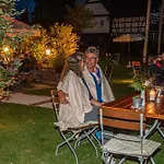 Deutsches Haus Restaurant Gastwirtschaft Biergarten Am Radweg Gæstehus 3*