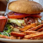 Deutsches Haus Restaurant Gastwirtschaft Biergarten Am Radweg Bermuthshain