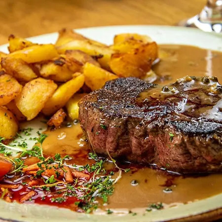 Deutsches Haus Restaurant Gastwirtschaft Biergarten Am Radweg Affittacamere Bermuthshain