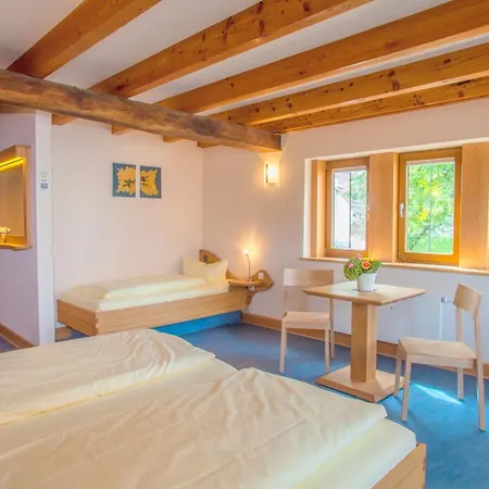 Deutsches Haus Restaurant Gastwirtschaft Biergarten Am Radweg 招待所 3*