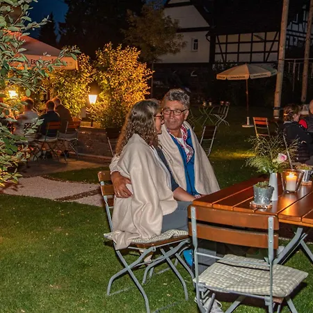 Deutsches Haus Restaurant Gastwirtschaft Biergarten Am Radweg Affittacamere 3*