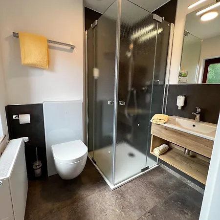 Deutsches Haus Restaurant Gastwirtschaft Biergarten Am Radweg Bermuthshain