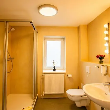 Deutsches Haus Restaurant Gastwirtschaft Biergarten Am Radweg 3* Bermuthshain