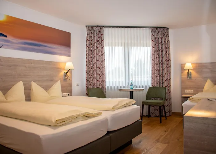 Pensión Deutsches Haus Restaurant Gastwirtschaft Biergarten Am Radweg 4*