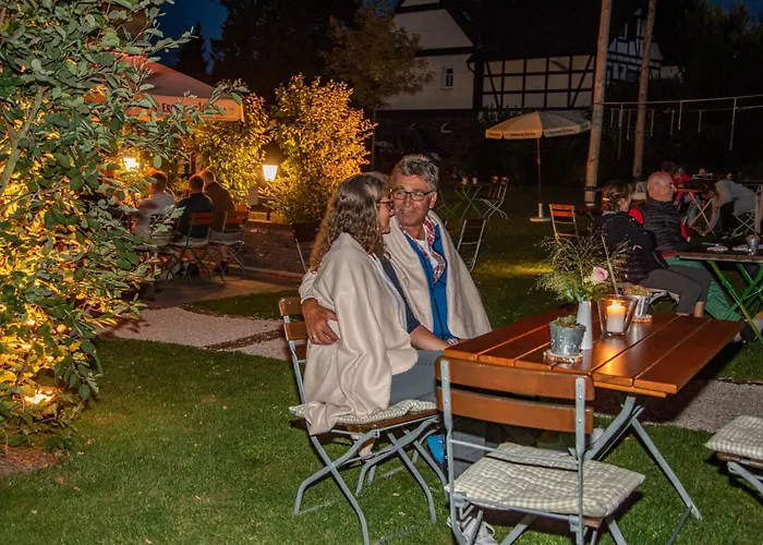 Deutsches Haus Restaurant Gastwirtschaft Biergarten Am Radweg Pensión 4*