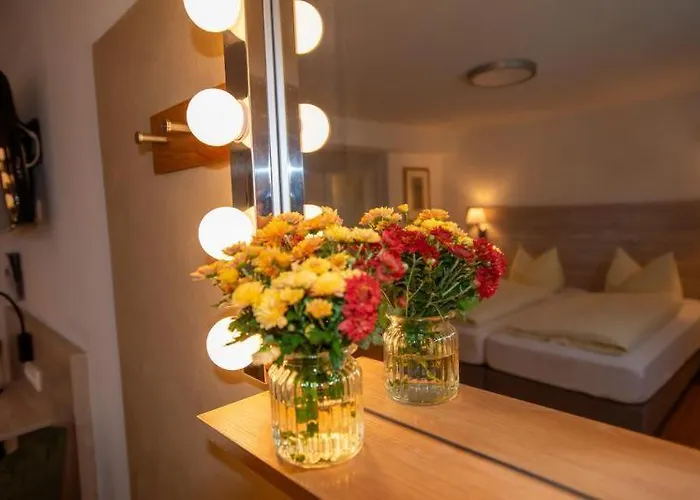 Pensjonat Deutsches Haus Restaurant Gastwirtschaft Biergarten Am Radweg 4*