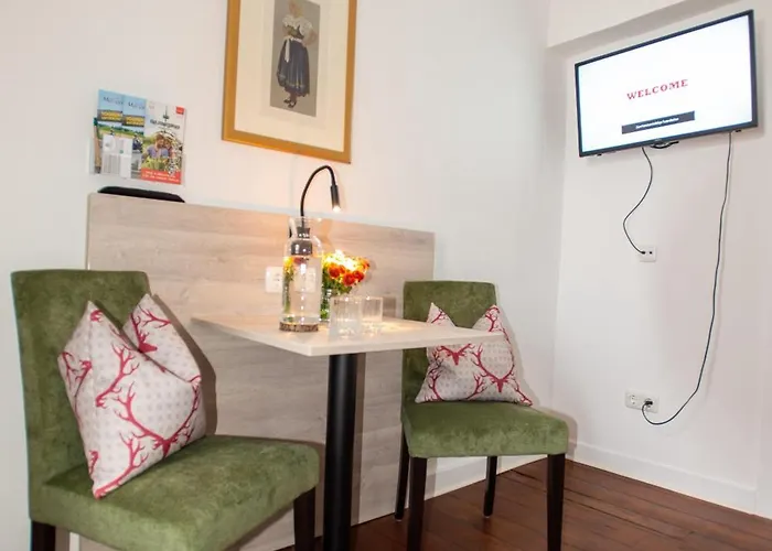 Deutsches Haus Restaurant Gastwirtschaft Biergarten Am Radweg Bermuthshain