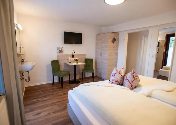 Deutsches Haus Restaurant Gastwirtschaft Biergarten Am Radweg Bermuthshain